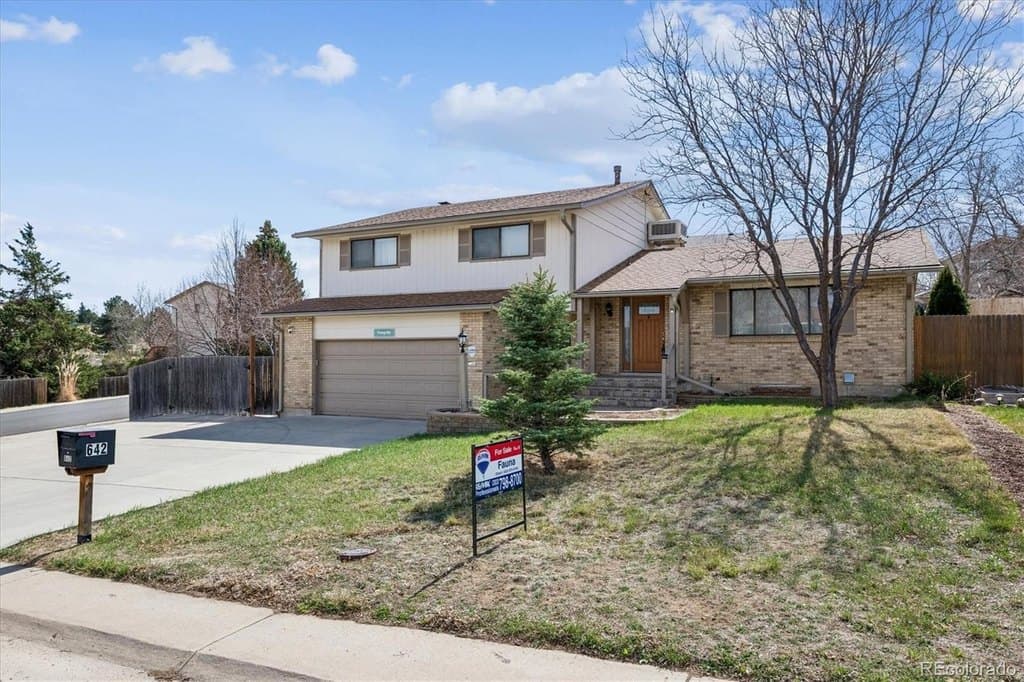 4 bedroom house for sale at 642 Scorpio Dr Acres Green - $550,000