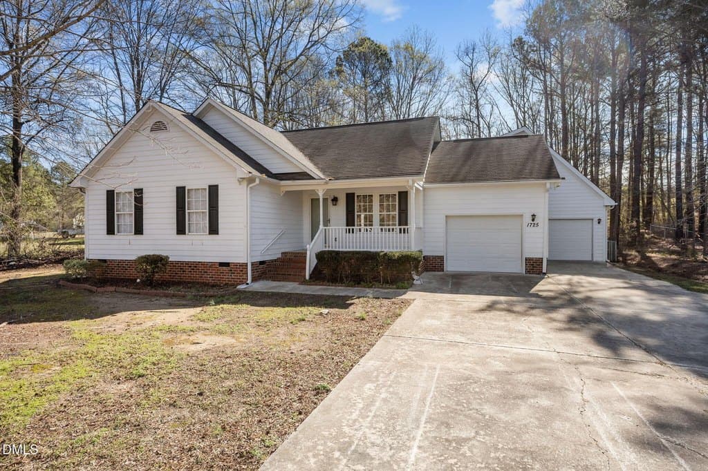 3 bedroom house for sale at 1725 Cobblestone Dr Butner - $399,000
