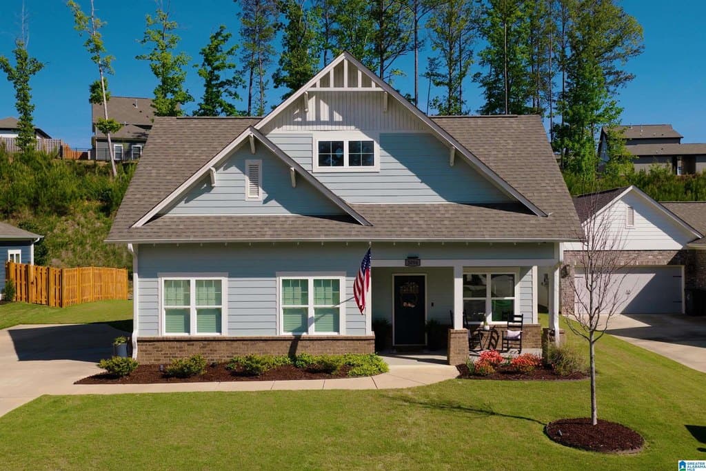 3 bedroom house for sale at 3096 Simms Lndg Pelham 35124 - $375,000