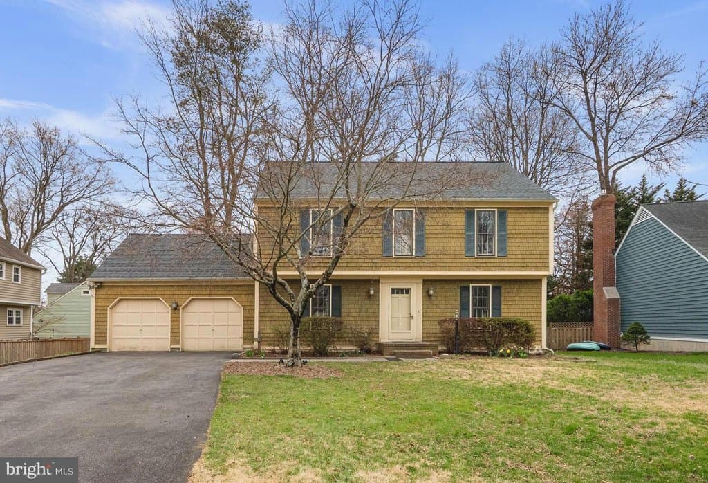 4 bedroom house for sale at 235 Pawtucket Ct Severna Park 21146 - $699,900