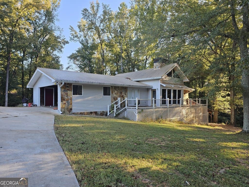 4 bedroom house for sale at 364 Centralhatchee Pkwy Centralhatchee - $305,000