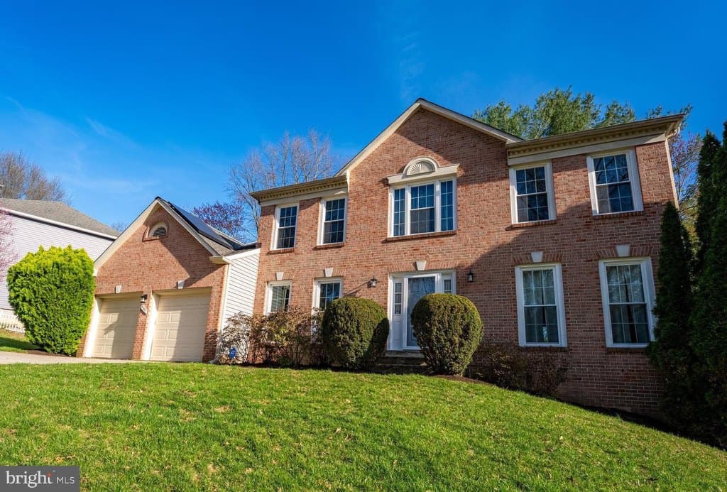 6 bedroom house for sale at 531 Norcross Way Silver Spring 20904 - $767,000