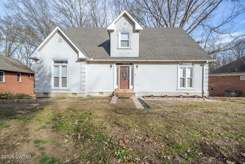 4 bedroom house for sale at 43 Paddock Pl Jackson 38305 - $318,500