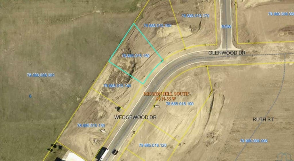 land for sale at 3005 Wedgewood Dr Yankton 57078 - $90,000