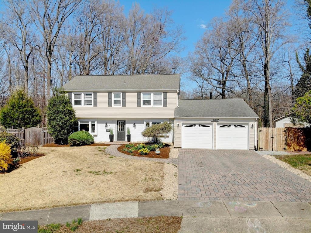3 bedroom house for sale at 1702 Saxony Pl Crofton 21114 - $725,000