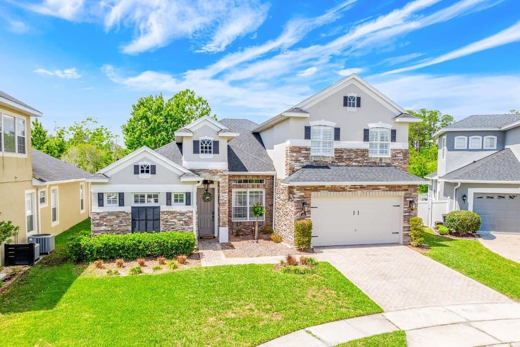 4 bedroom house for sale at 318 Tudor Spring Ct Alafaya - $825,000