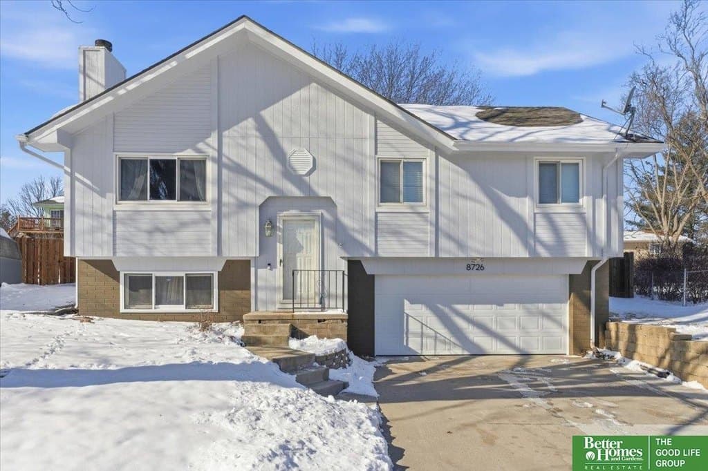 3 bedroom house for sale at 8726 S 138th St Chalco - $282,000