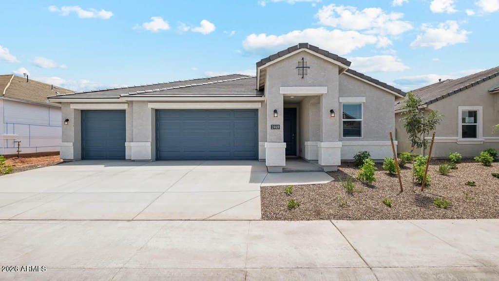4 bedroom house for sale at 1570 E Glazier Dr Casa Grande 85122 - $379,990