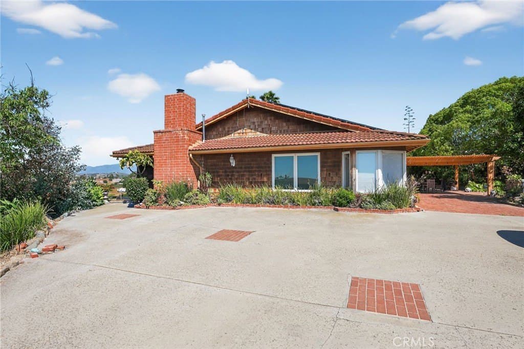 2 bedroom house for sale at 10085 W Lilac Rd Escondido - $1,100,000