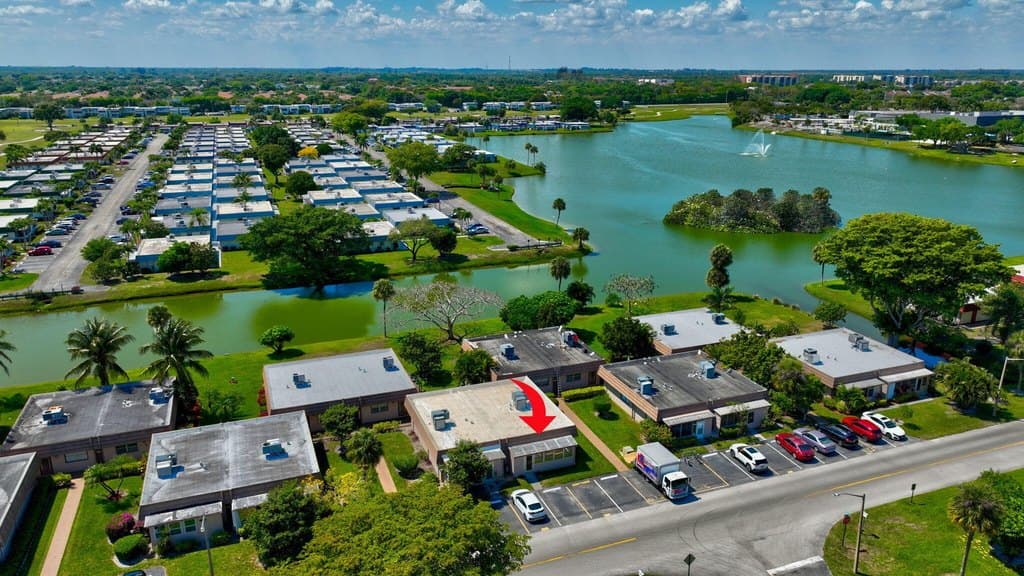 2 bedroom condo for sale at 225 Seville Blvd Unit J Delray Beach - $149,900