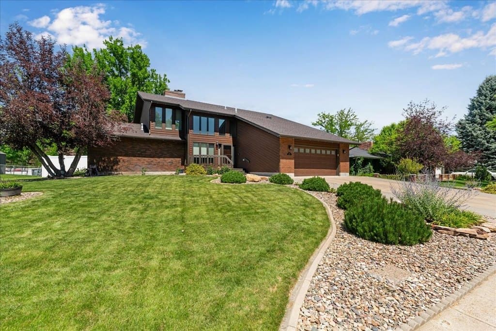 5 bedroom house for sale at 501 Deer Dr Great Falls 59404 - $659,000