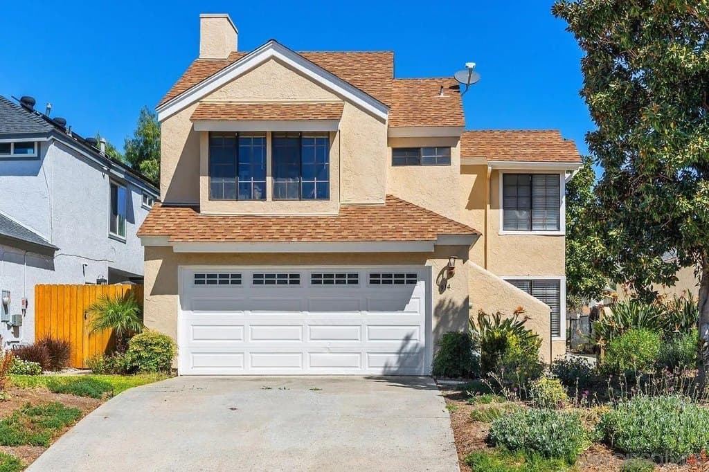 3 bedroom house for sale at 914 Sendero Ave Escondido - $650,000