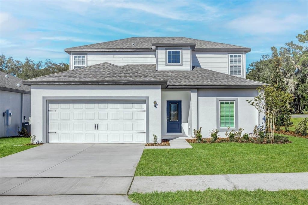 5 bedroom house for sale at 13466 Leaping Water Way Astatula - $414,900