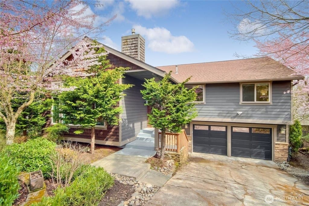 4 bedroom house for sale at 29416 59th Ave S Auburn - $800,000