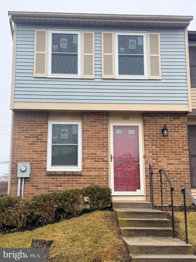 2 bedroom townhouse for sale at 232 Canfield Ter Frederick 21702 - $312,990