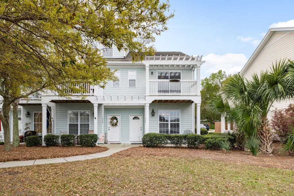 3 bedroom townhouse for sale at 1727 Brittlebush Ln Charleston - $447,000