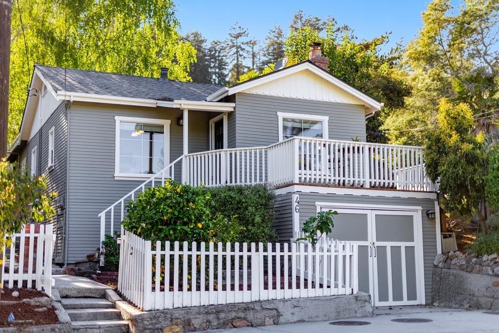 2 bedroom house for sale at 46 Beulah Dr Santa Cruz - $949,000