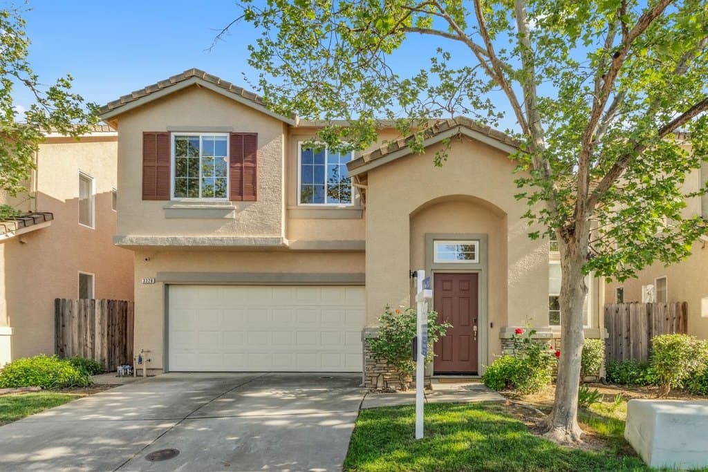 4 bedroom house for sale at 3326 Via Verde Ter Davis 95618 - $728,000