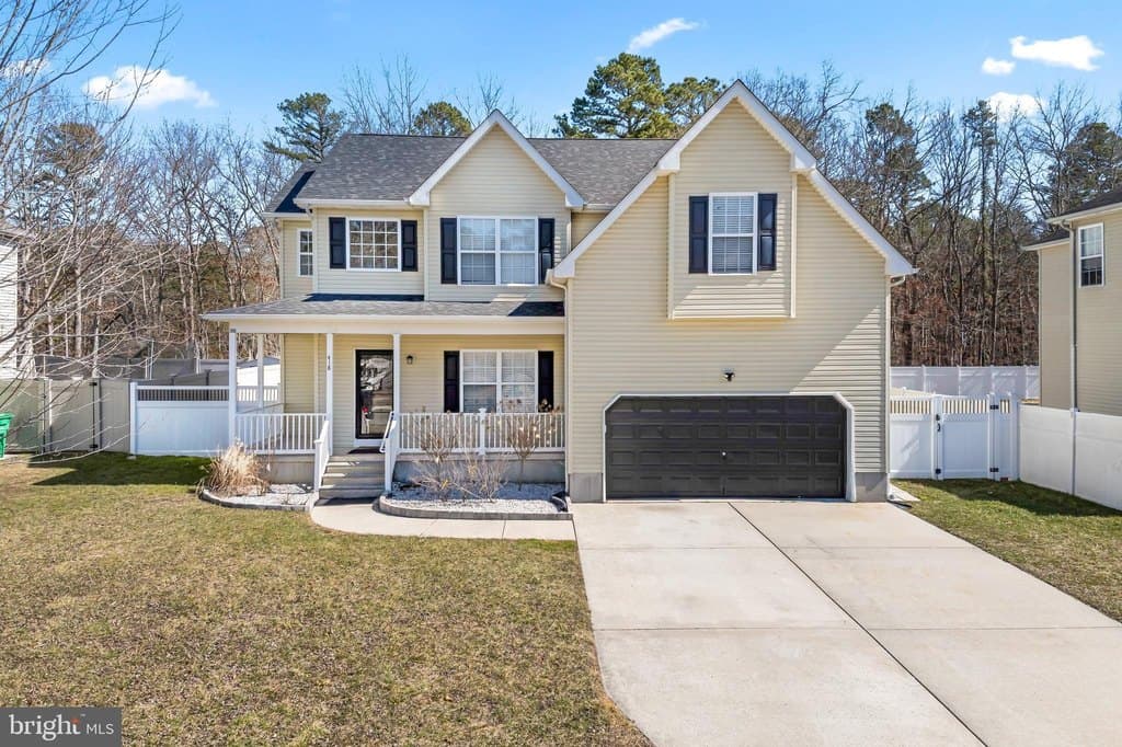 4 bedroom house for sale at 418 Ebony Tree Ave Absecon - $539,900