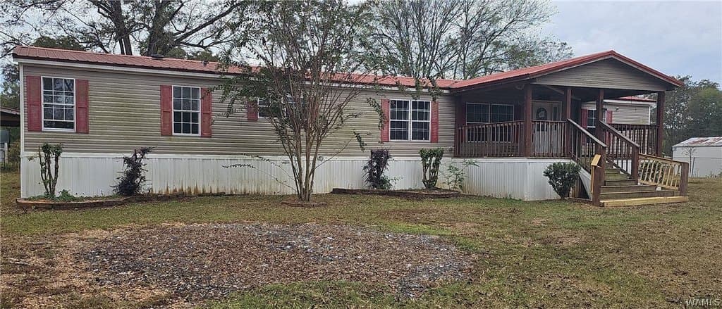 4 bedroom mobile home for sale at 121 9th St Akron - $49,000
