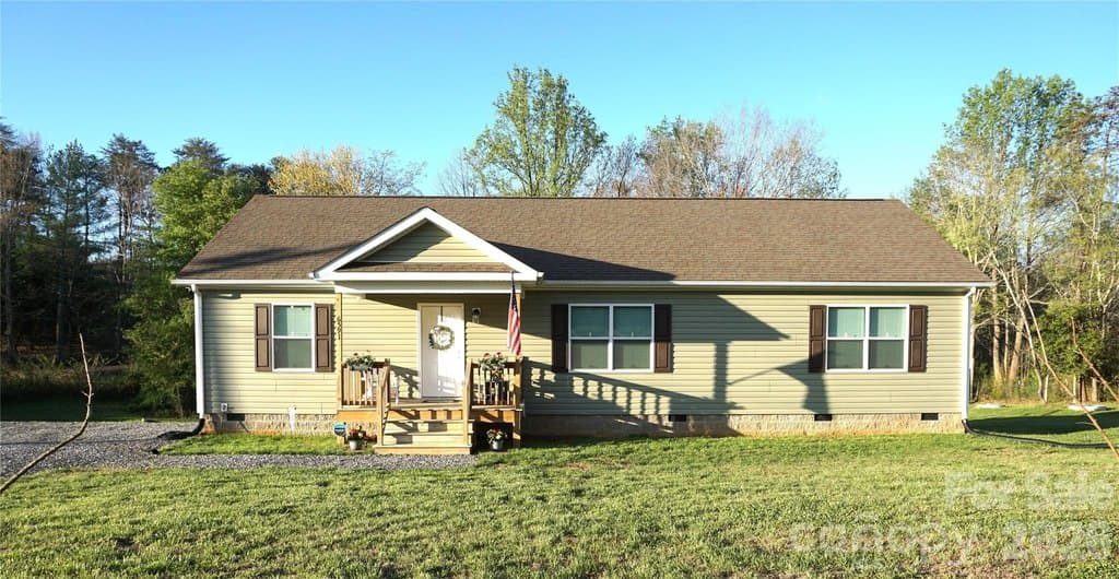 3 bedroom house for sale at 6591 George Hildebran School Rd Hickory 28602 - $365,000