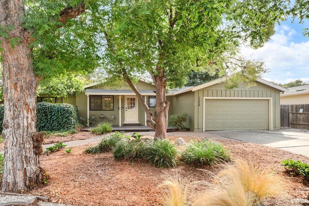 3 bedroom house for sale at 1224 Spruce Ln Davis 95616 - $629,000