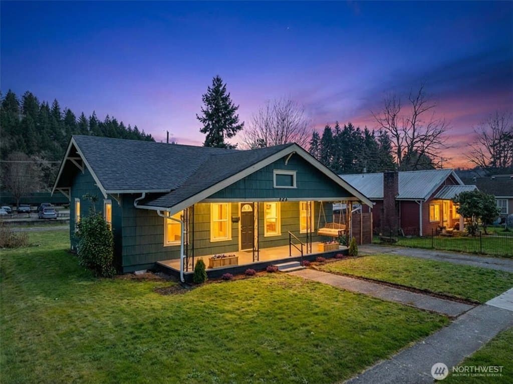 3 bedroom house for sale at 804 S Gold St Centralia - $364,500