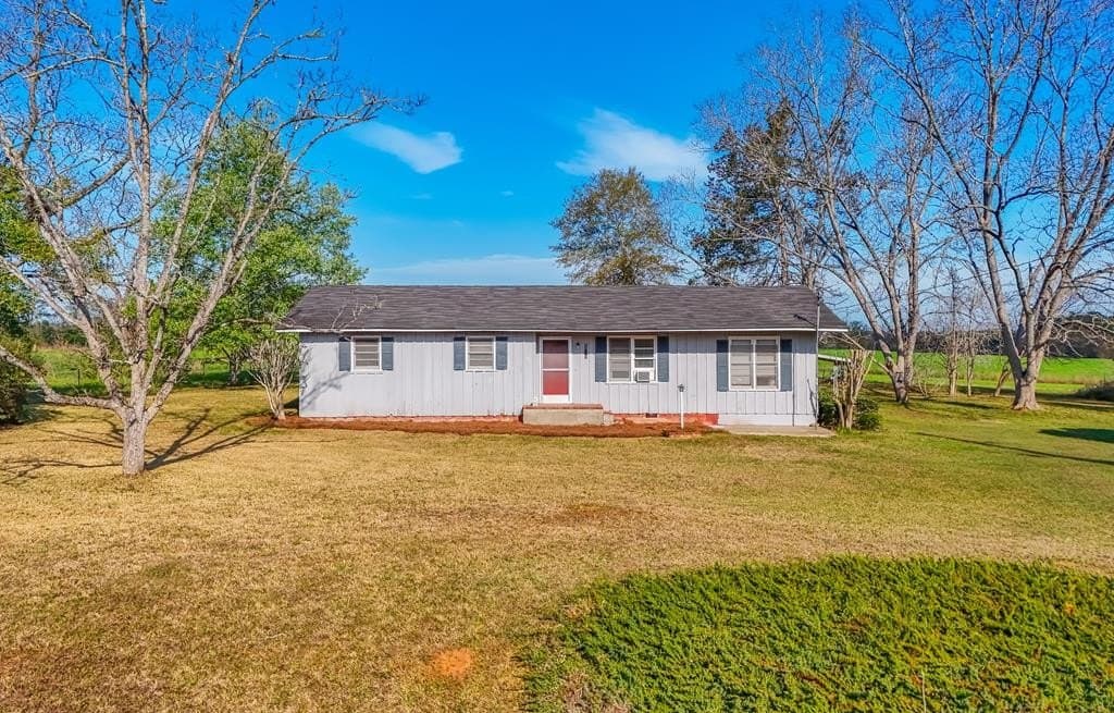 3 bedroom house for sale at 2773 E GA Highway 33 Boston - $150,000