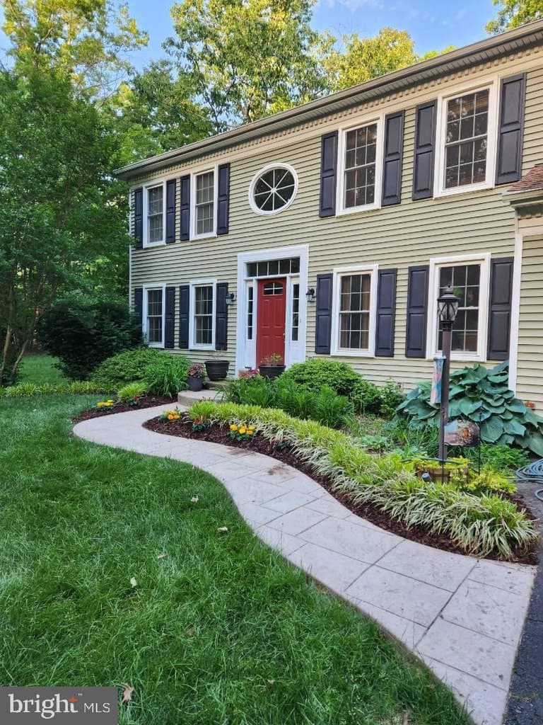 4 bedroom house for sale at 6175 River Forest Dr Manassas 20112 - $750,000
