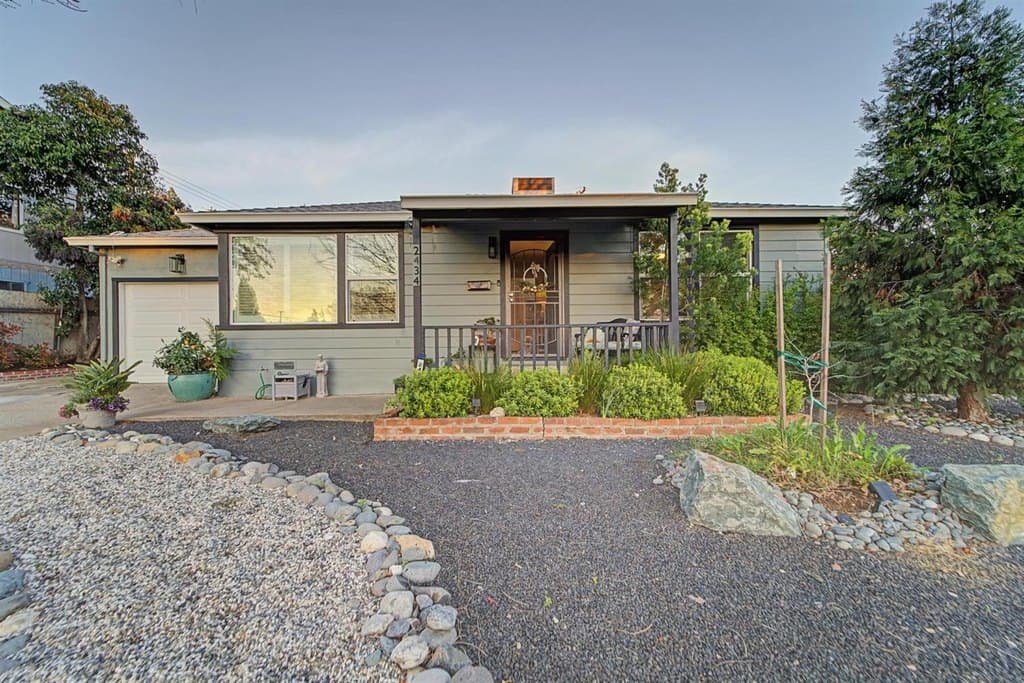 3 bedroom house for sale at 2434 Watson St Arden-Arcade - $524,900