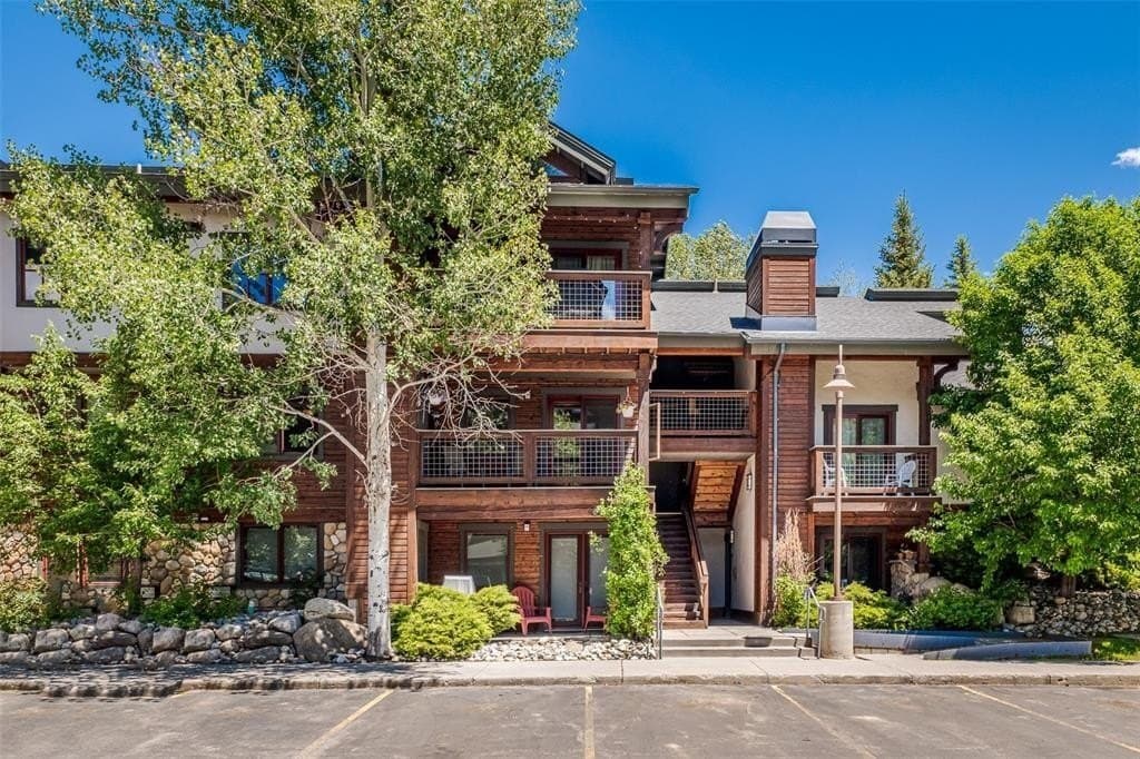 1 bedroom condo for sale at 435 Ore House Plz Unit 205 Steamboat Springs 80487 - $629,000