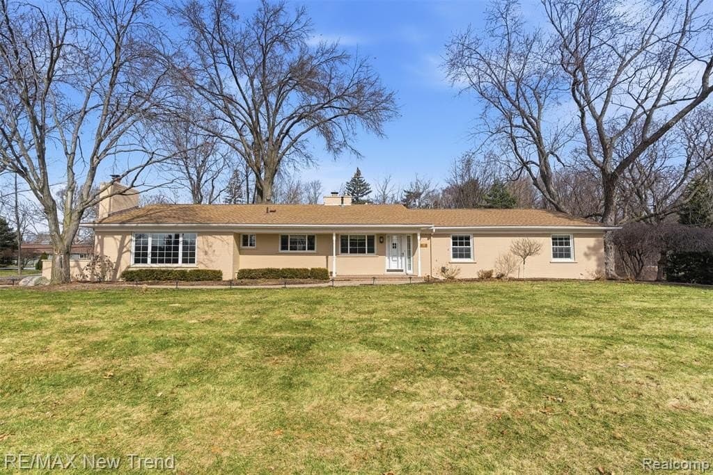 4 bedroom house for sale at 1043 Westview Rd Bloomfield Hills - $640,000