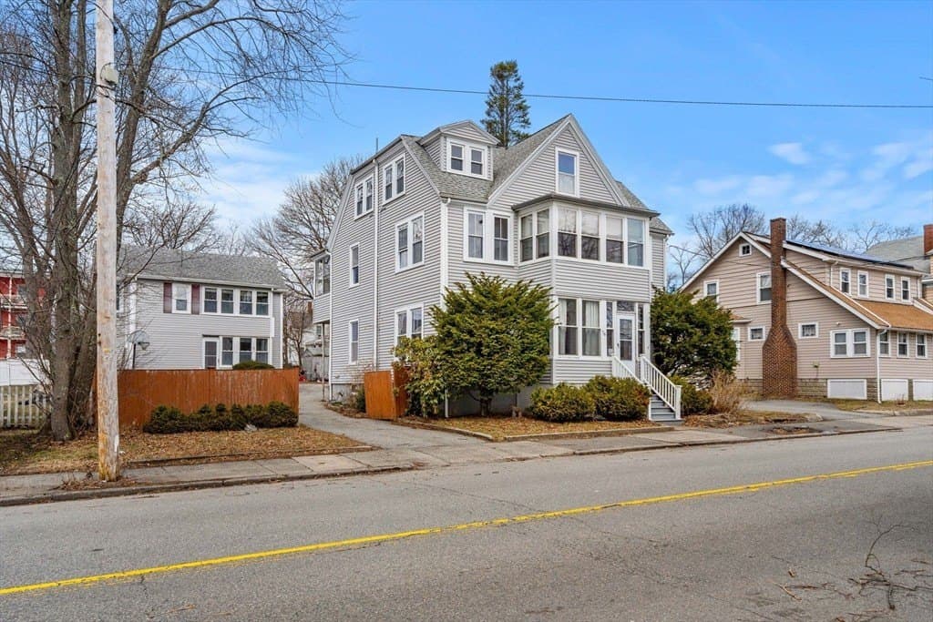 10 bedroom multi-family for sale at 74-76 Myrtle St Lynn 01905 - $1,600,000