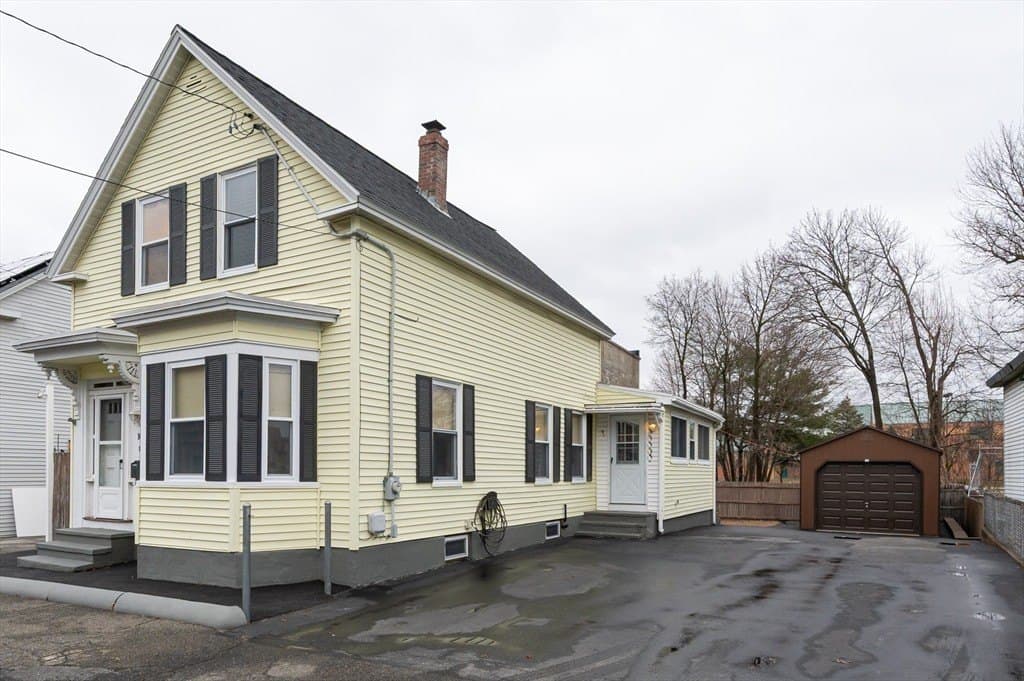3 bedroom house for sale at 10 Fay St Lowell 01852 - $449,900