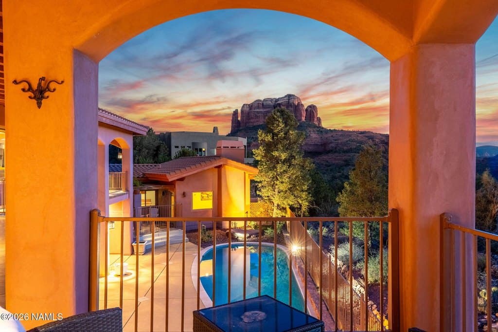 4 bedroom house for sale at 225 Scenic Dr Sedona 86336 - $2,400,000