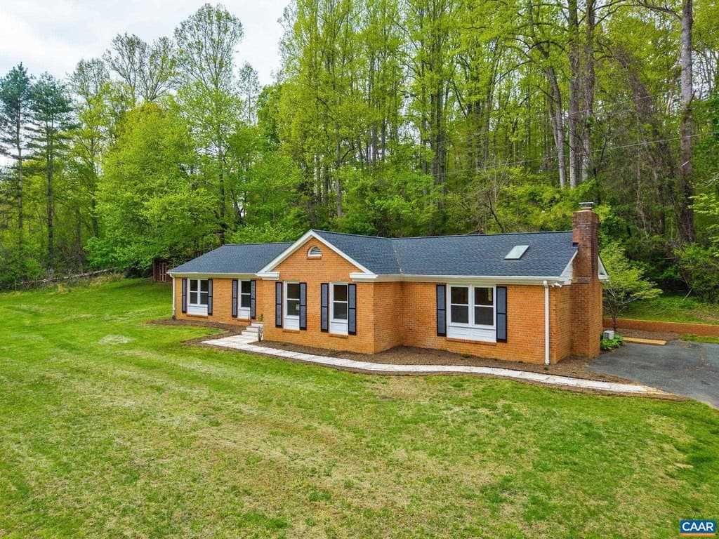 3 bedroom house for sale at 1680 Craigs Store Rd Afton - $575,000