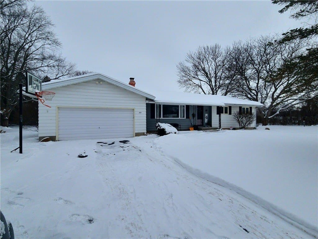4 bedroom house for sale at 285 Wheat St Aurelius - $369,900