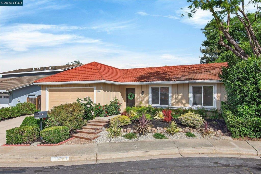 3 bedroom house for sale at 4423 Canoe Birch Ct Concord - $900,000