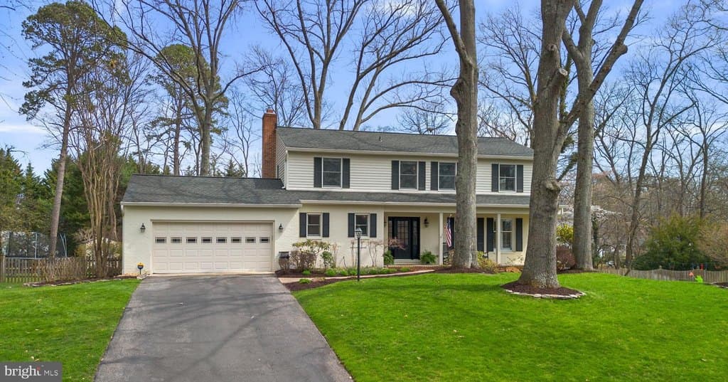 5 bedroom house for sale at 545 Devonshire Ct Severna Park 21146 - $1,075,000