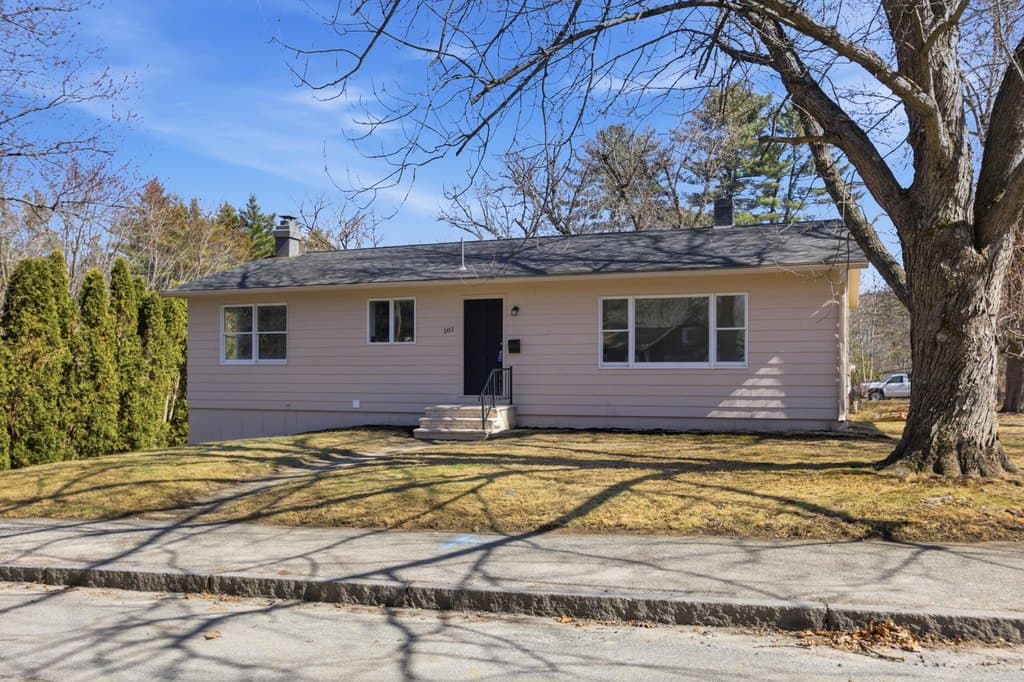 2 bedroom house for sale at 181 Taft Ave Portland 04102 - $429,900