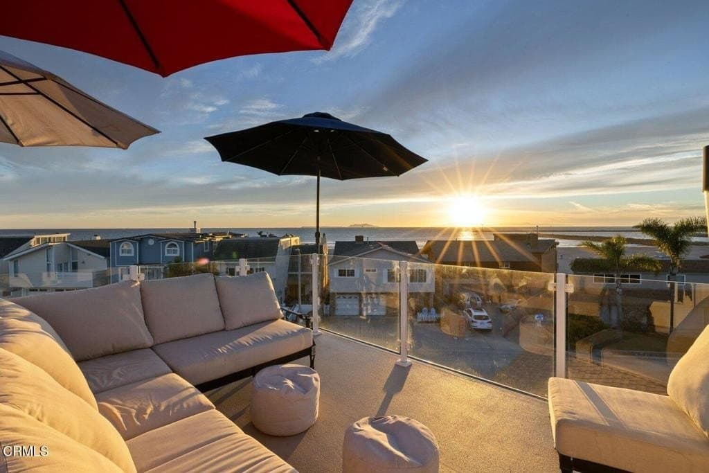 4 bedroom house for sale at 105 Malibu Ave Channel Islands Beach - $2,995,000