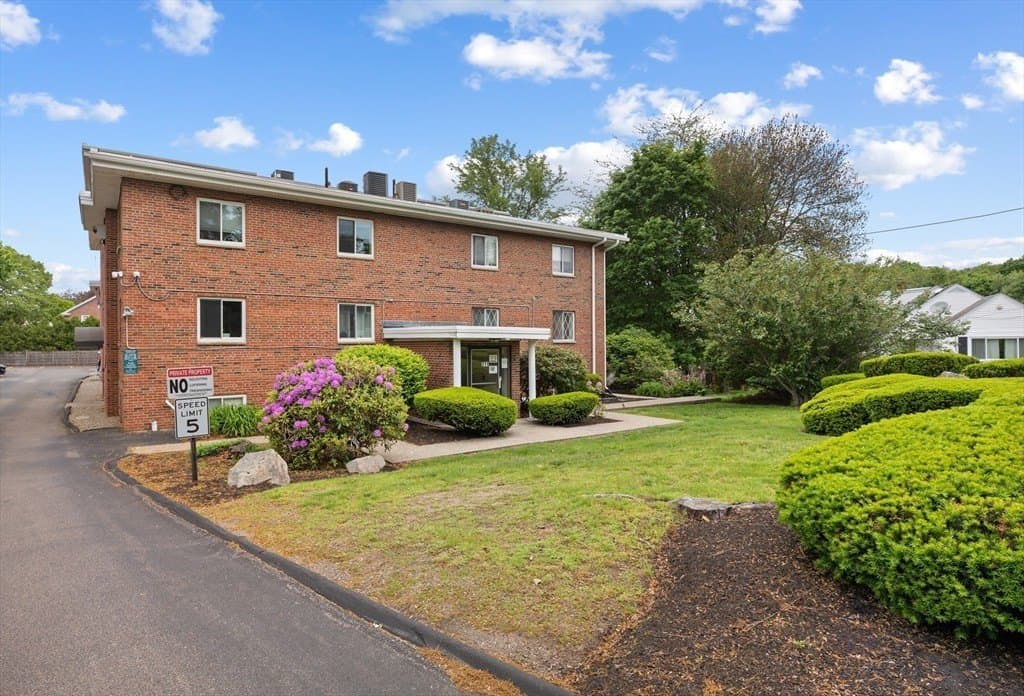 2 bedroom condo for sale at 211 West St Unit 12B Quincy 02169 - $479,000