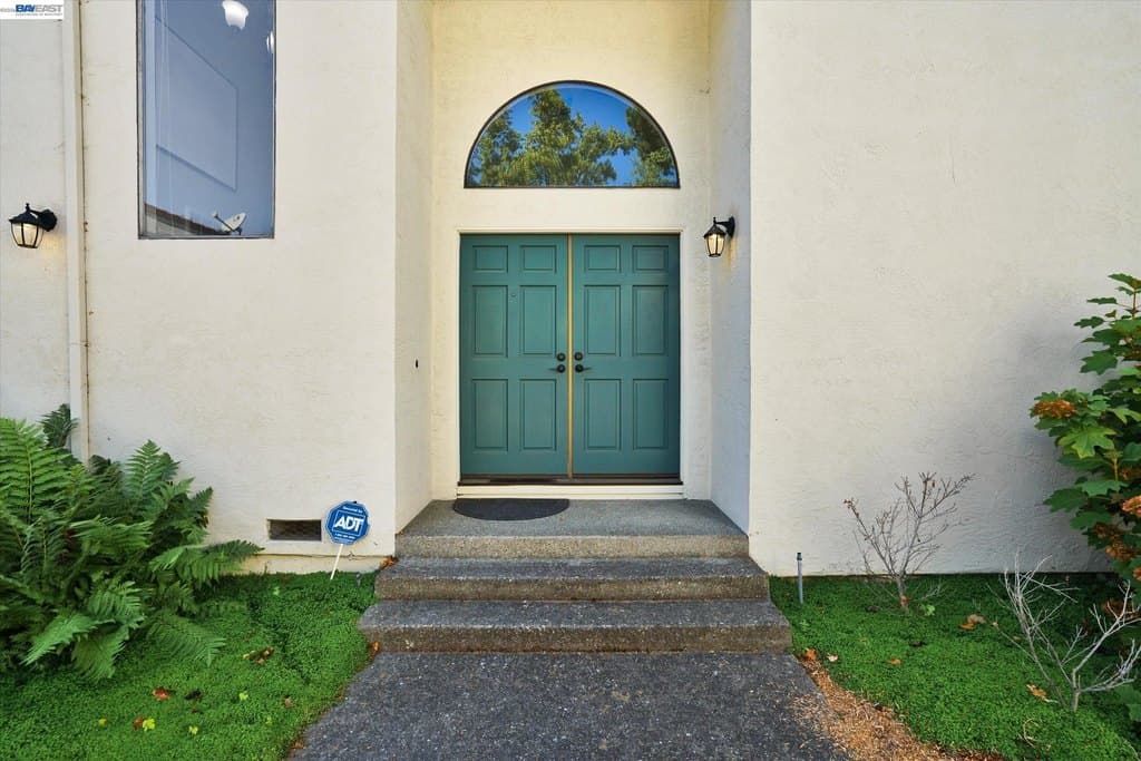 2 bedroom townhouse for sale at 4374 Valley Ave Unit D1 Pleasanton 94566 - $875,000