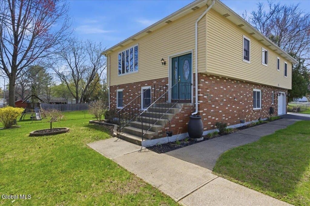 5 bedroom house for sale at 18 Norfolk St Albany - $439,000
