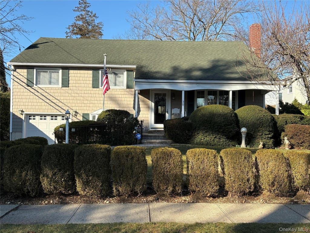 5 bedroom house for sale at 30 Tremont St Garden City 11530 - $1,495,000