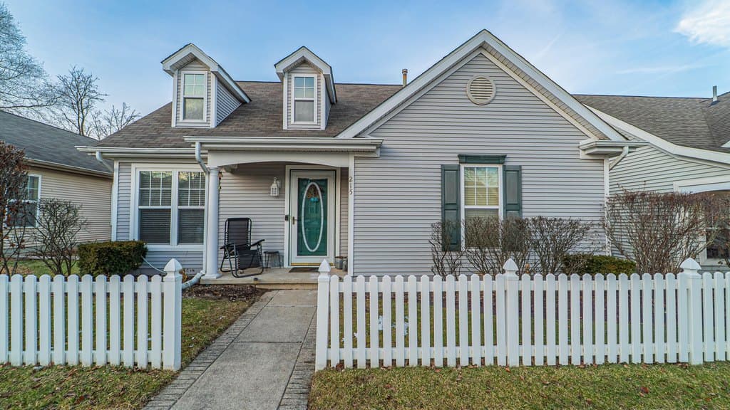 3 bedroom house for sale at 215 Dundee St Aberdeen - $347,500