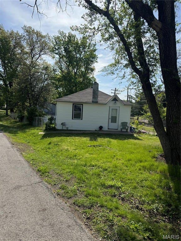 1 bedroom house for sale at 223 Fairview Ln Ferguson 63135 - $49,900