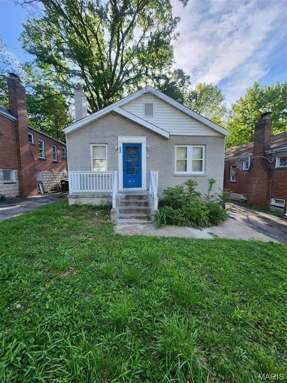 2 bedroom house for sale at 22 N Harvey Ave Ferguson 63135 - $74,900