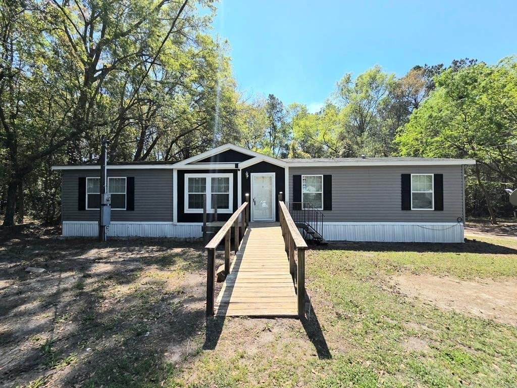 3 bedroom mobile home for sale at 365 371 Oakridge Ave Boston - $169,900