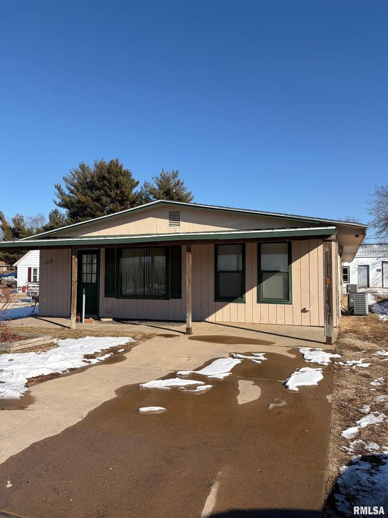 3 bedroom multi-family for sale at 1512 Spring Bay Rd Bay View Gardens - $134,988